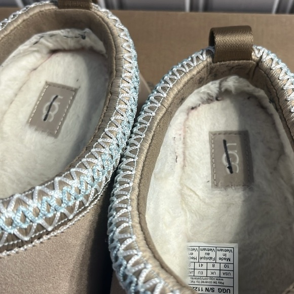 Ugg Tazz Platform Slippers Size 10 NEW - Picture 16 of 16